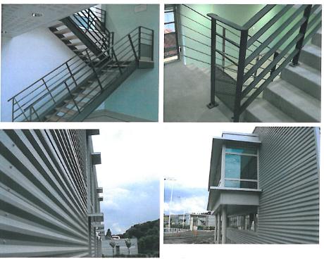 Escaliers et garde-corps métalliques extérieurs d'un bâtiment